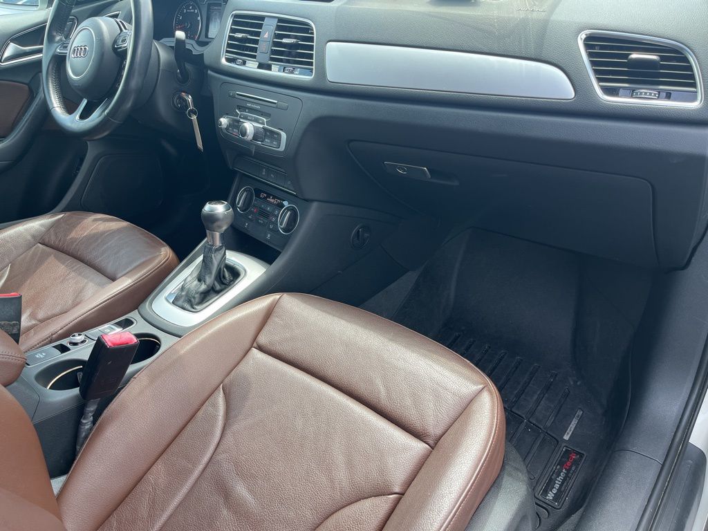 Thumbnail: 2017 Audi Q3 - 13