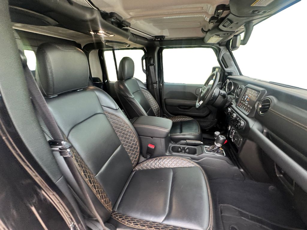 Used Car 2023 Jeep Gladiator  Overland For Sale Under $35,000 In Round Rock, Texas