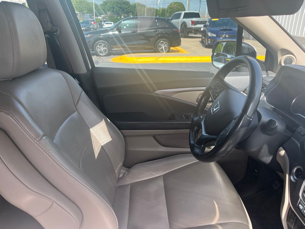 car-gallery-4