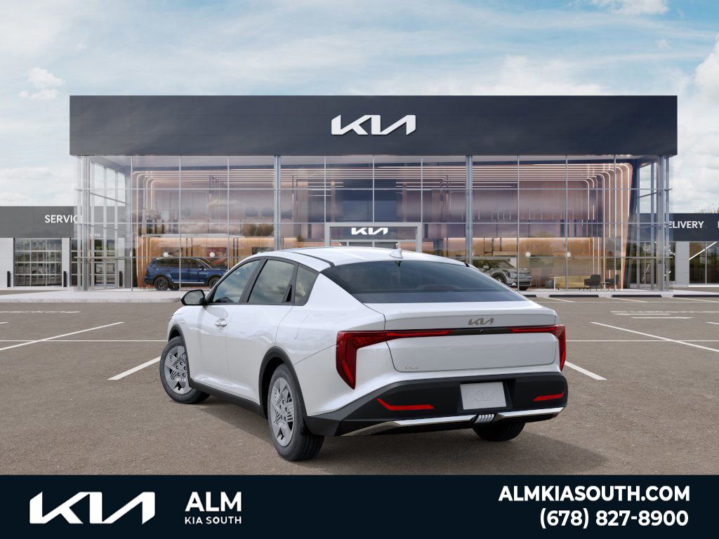 2025 Kia K4 LX photo 2