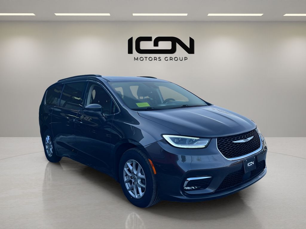 Used 2022 Chrysler Pacifica Van