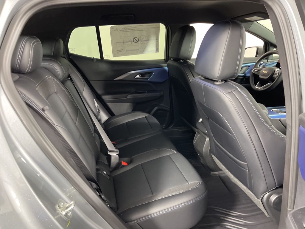 Thumbnail: 2026 Chevrolet Equinox - 11