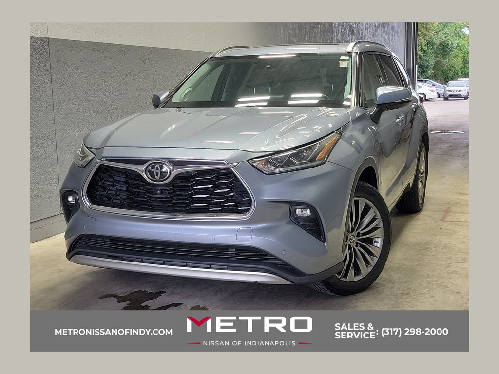  2021 Toyota Highlander Platinum AWD   