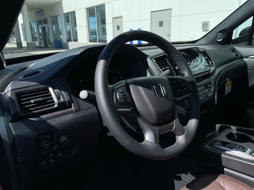 Thumbnail: 2025 Honda Ridgeline - 29
