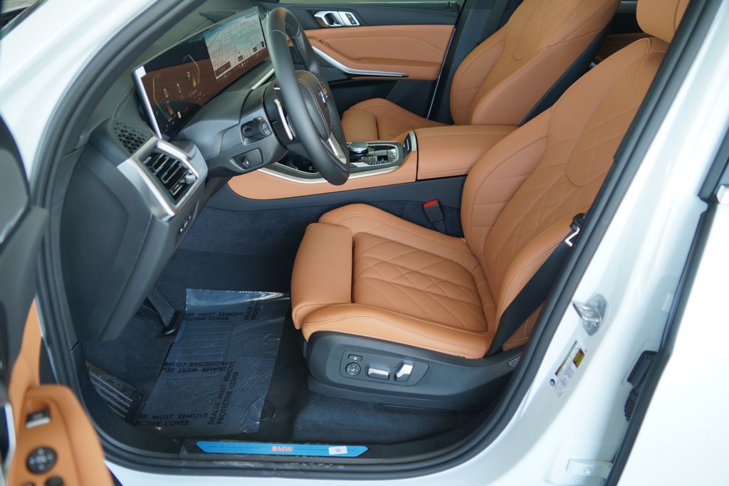 Thumbnail: 2026 BMW X5 - 10