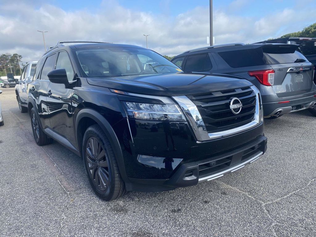 Super Black 2023 Nissan Pathfinder SUV / Crossover Front-Wheel Drive 9-Speed Automatic