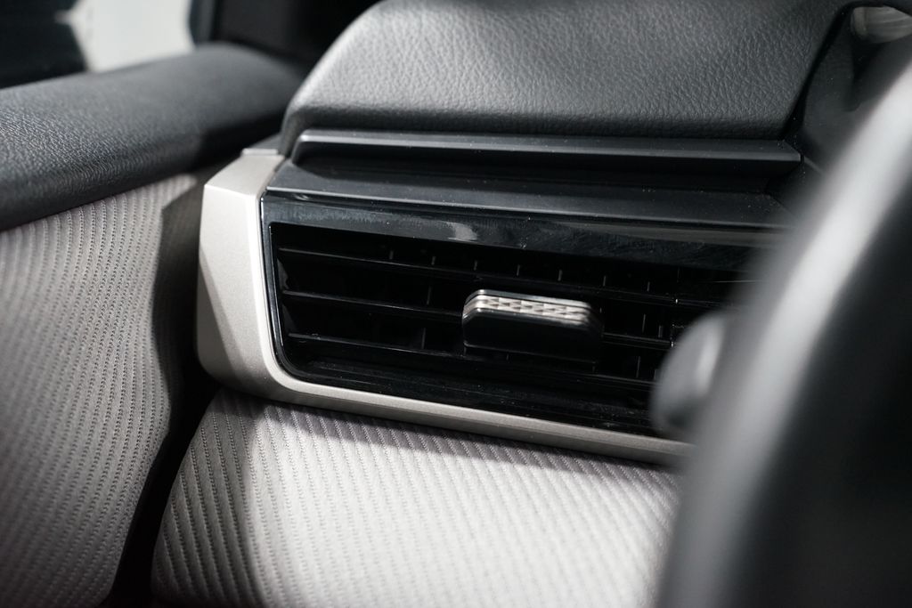 Thumbnail: 2025 Toyota Camry - 26