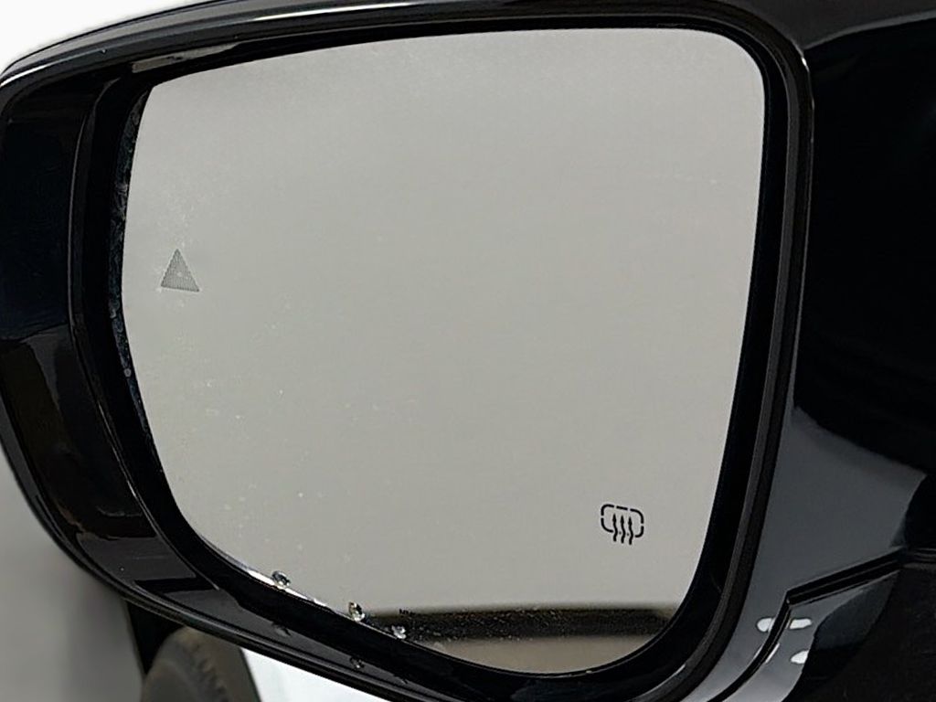 Used 2021 White Jeep Altitude image 30