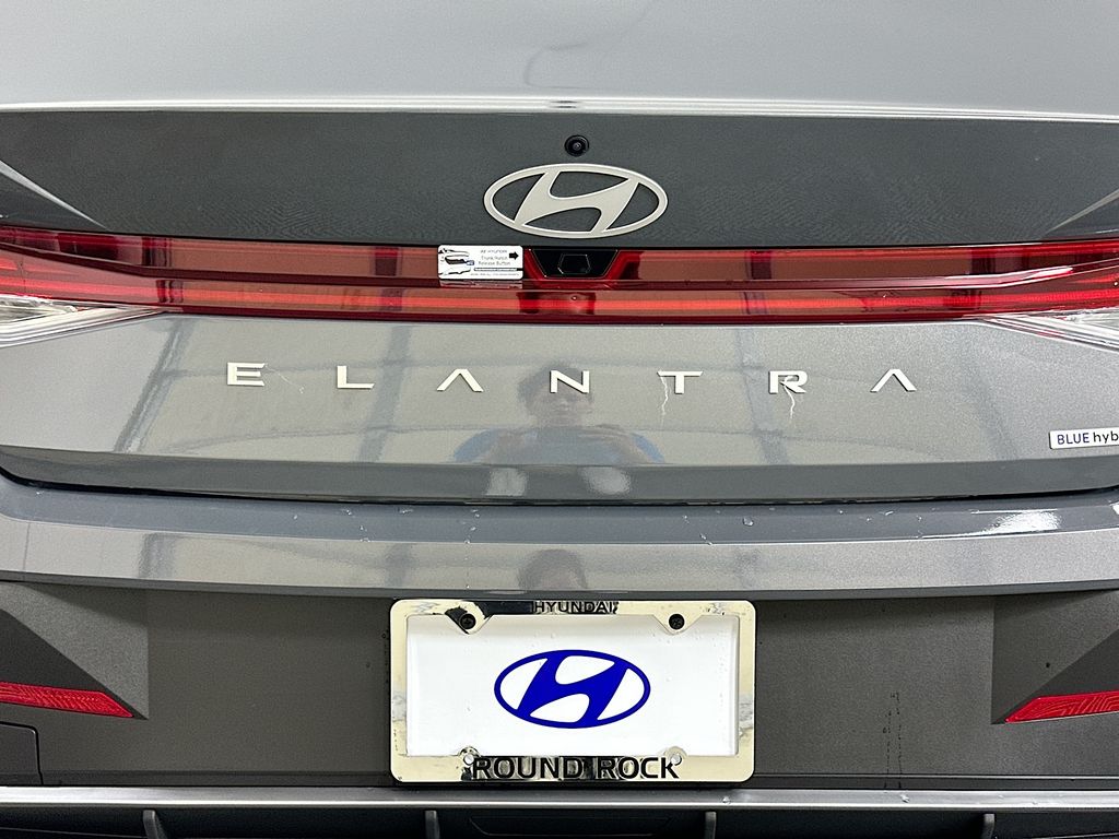 Thumbnail: 2025 Hyundai Elantra - 20