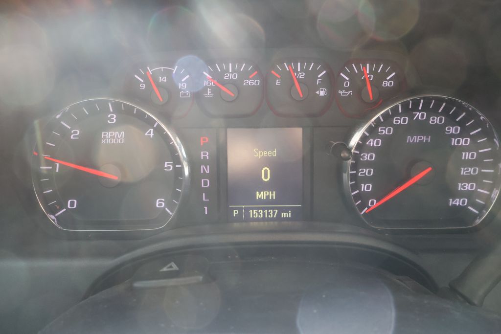 Thumbnail: 2017 Chevrolet Silverado 2500 - 19