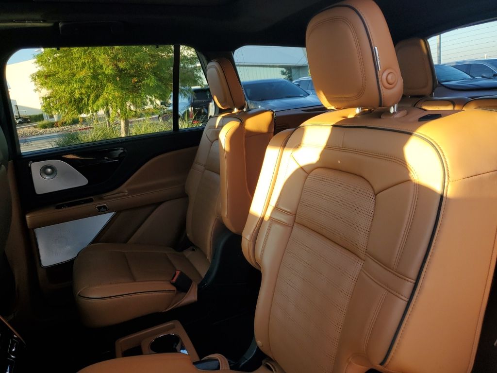 Used Car 2020 Lincoln Aviator  Black Label For Sale Under $35,000 In Austin, Texas