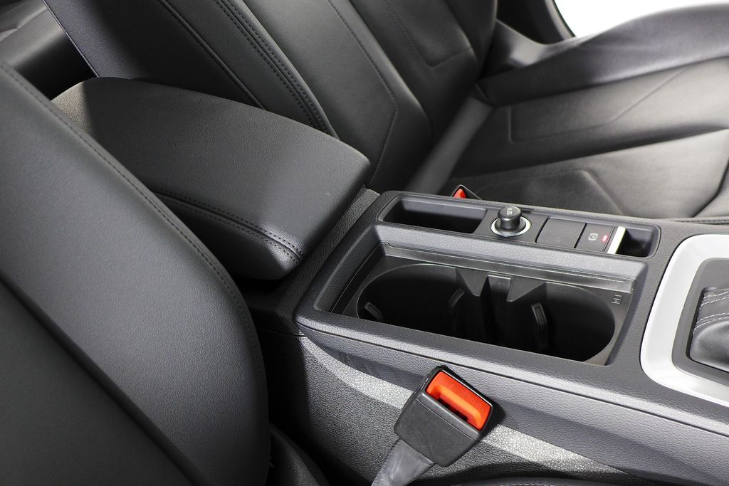 Thumbnail: 2022 Audi Q3 - 16