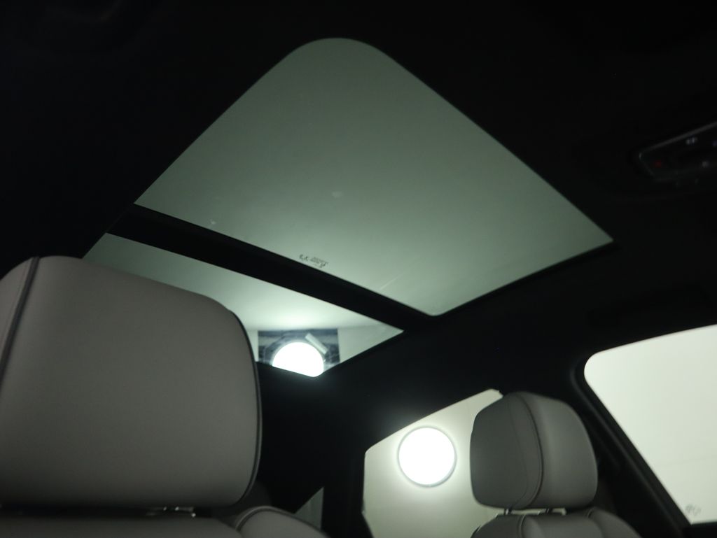 Thumbnail: 2022 Audi Q5 - 19