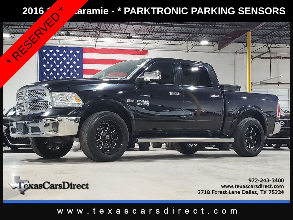 2016 RAM 1500 Laramie Crew Cab RWD