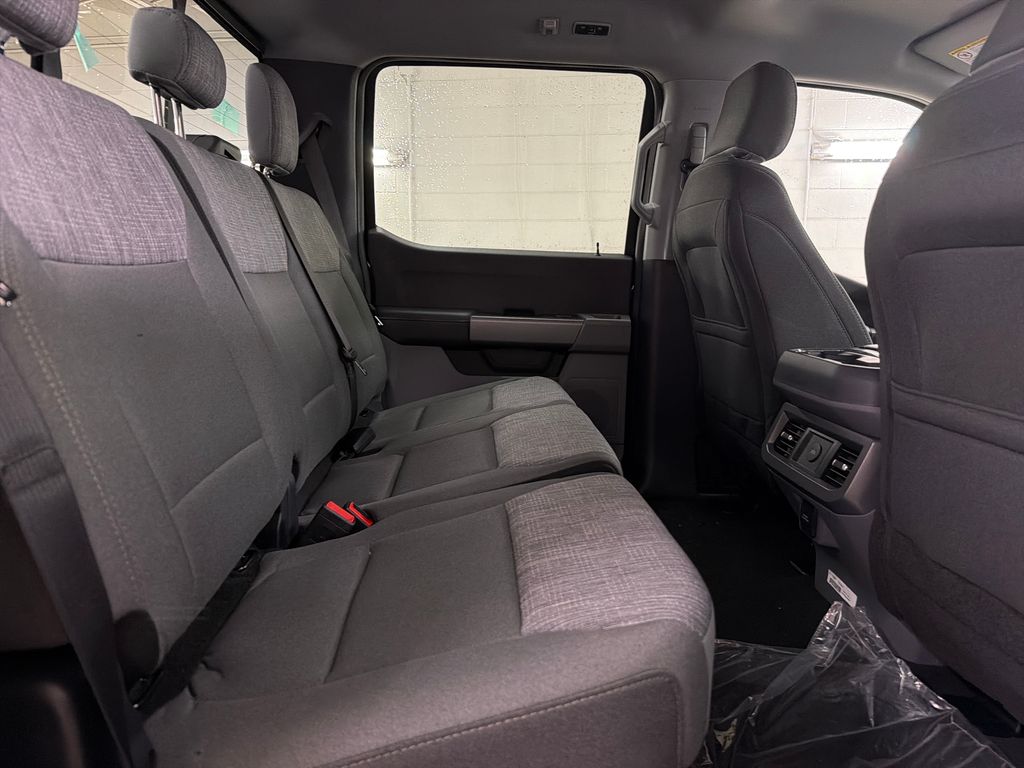 New 2026 Black Ford XLT image 27