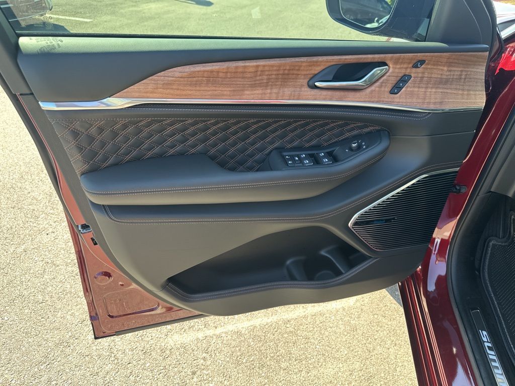 New Car 2025 Jeep Grand Cherokee  Summit For Sale Under $70,000 In Austin, Texas