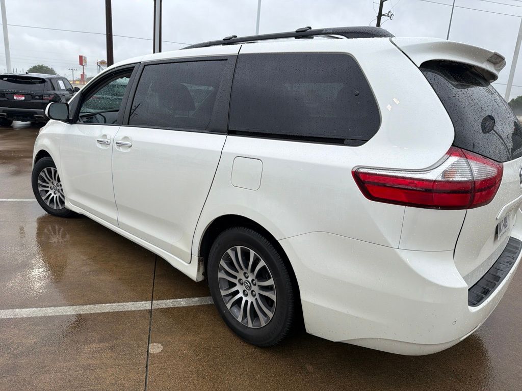 car-gallery-5