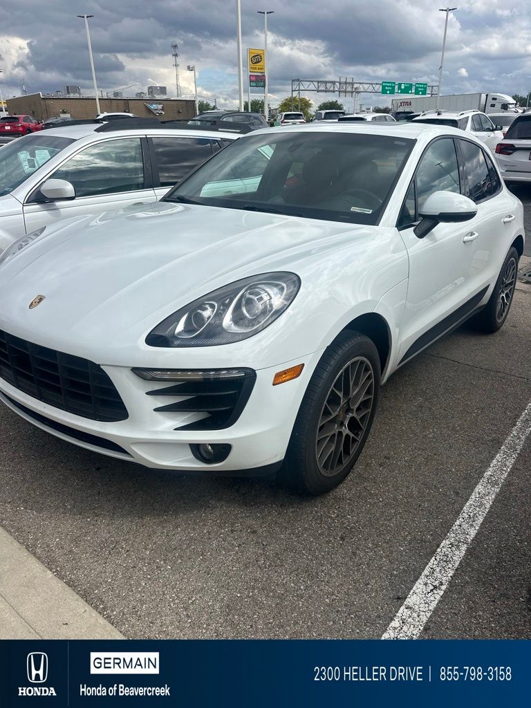2016 Porsche Macan S's photo