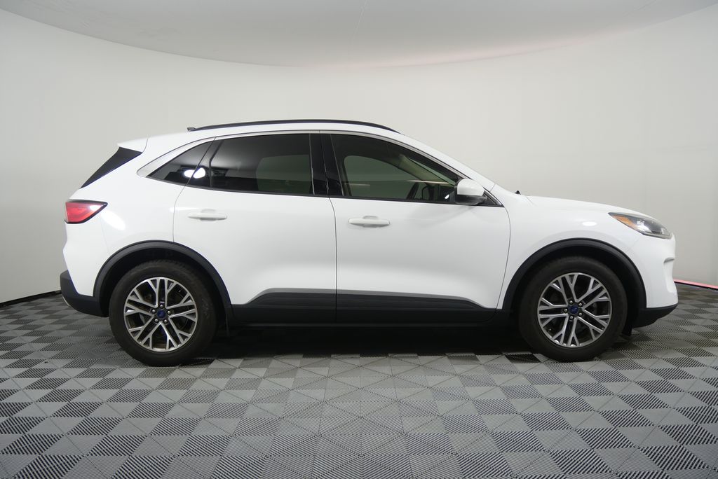 Thumbnail: 2020 Ford Escape - 2