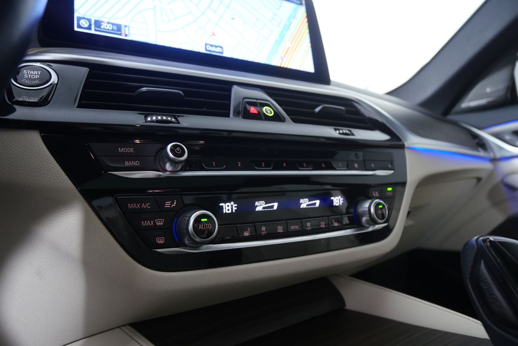 Thumbnail: 2023 BMW 5 Series - 27