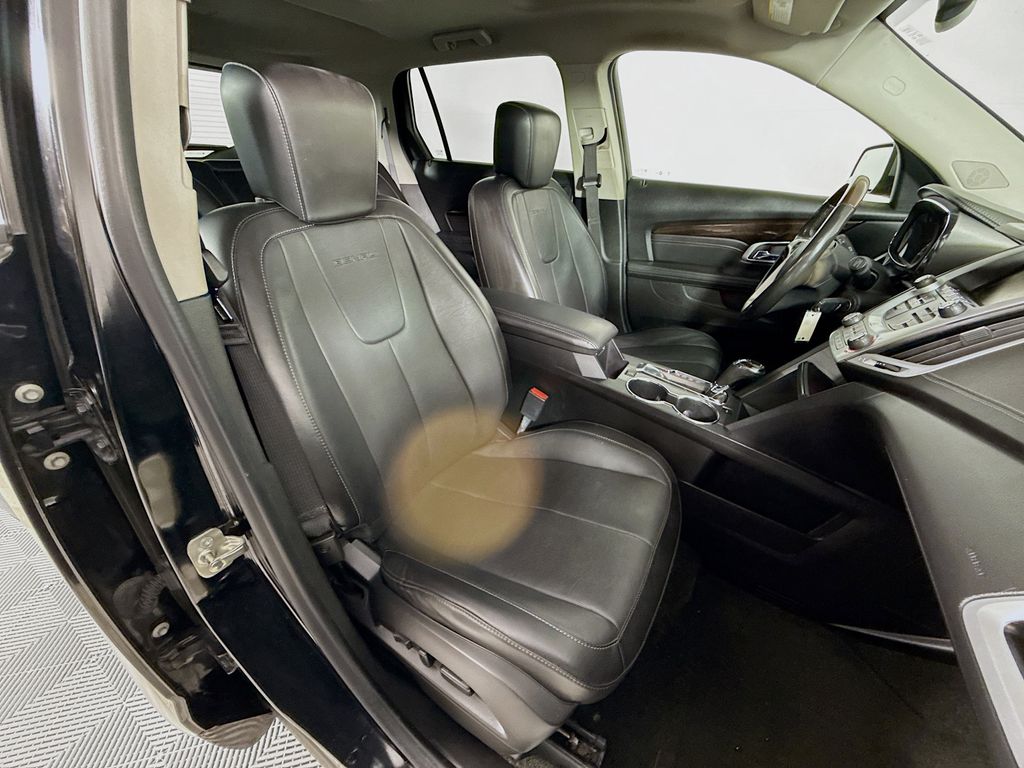 Thumbnail: 2017 GMC Terrain - 29