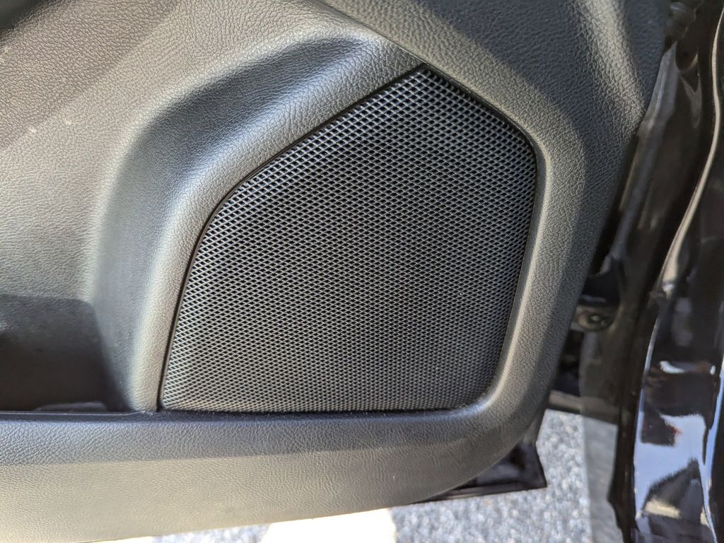 used 2023 Ford Edge car, priced at $25,993