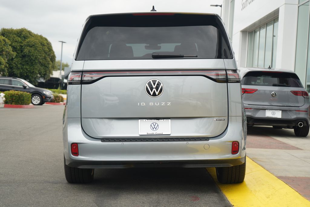 Thumbnail: 2025 Volkswagen ID.Buzz - 4