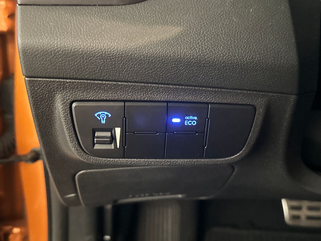 Used 2016 Orange Hyundai Turbo image 18