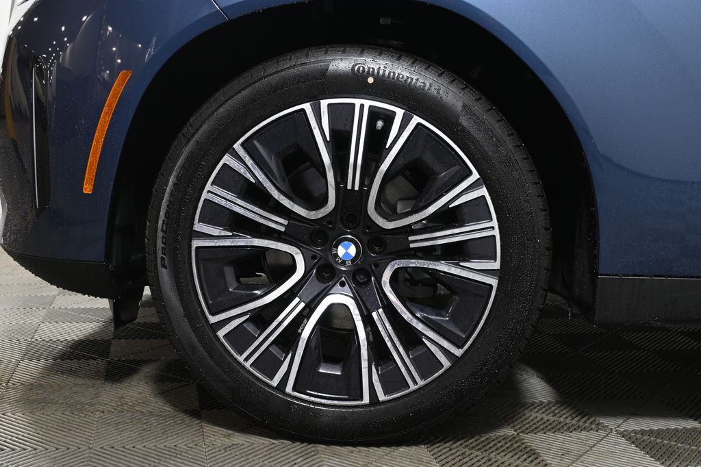 Thumbnail: 2026 BMW X3 - 12