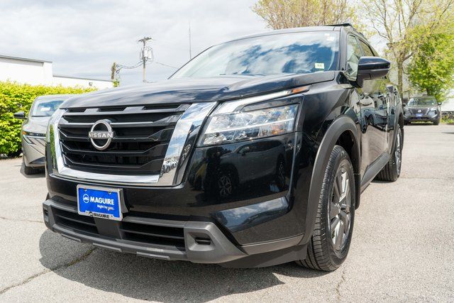 2022 Nissan Pathfinder SV - 1