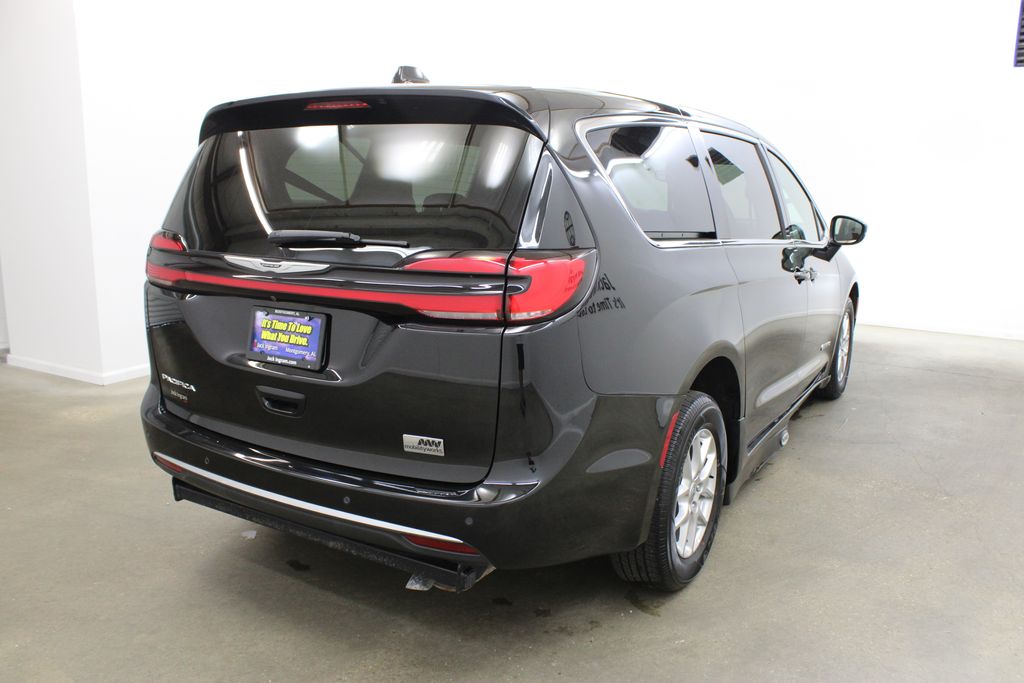 used 2024 Chrysler Pacifica car, priced at $49,999