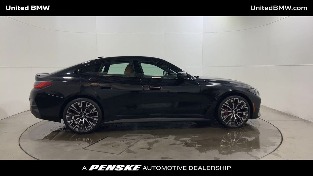 Thumbnail: 2023 BMW 4 Series - 9