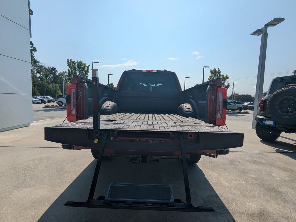2026 Ford Super Duty F-350 SRW Platinum