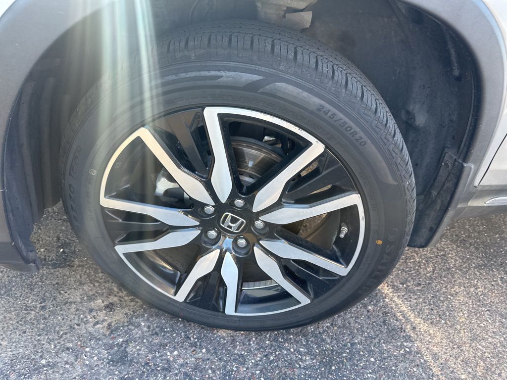 Thumbnail: 2019 Honda Pilot - 10