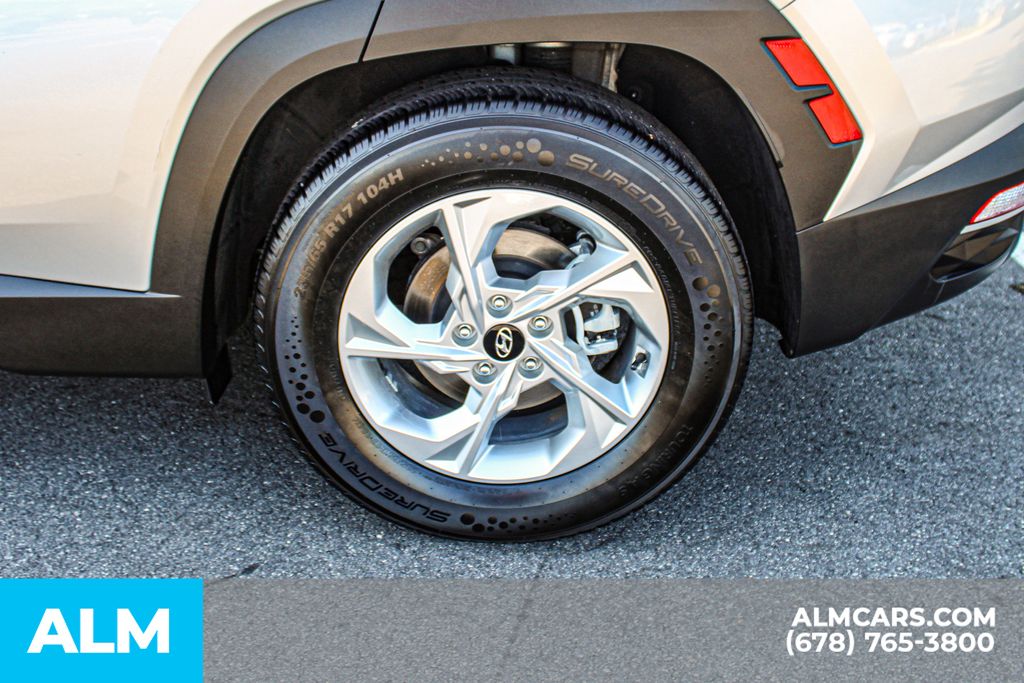 Used 2024 Silver Hyundai SEL image 16