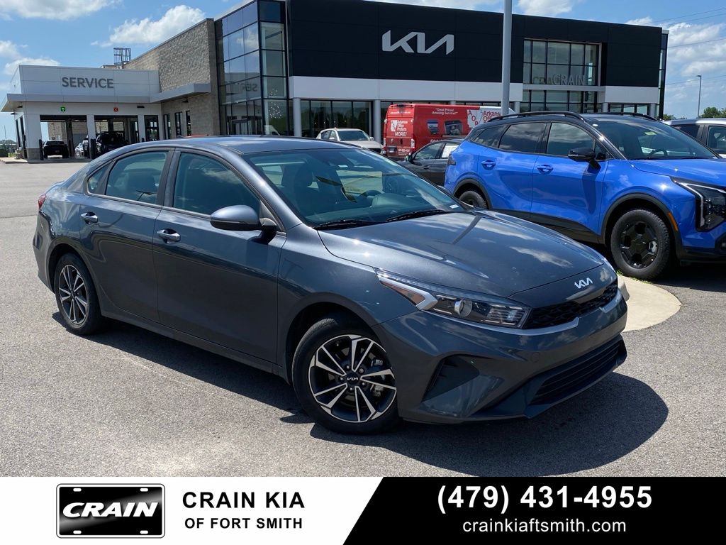 2024 Kia Forte LXS FWD