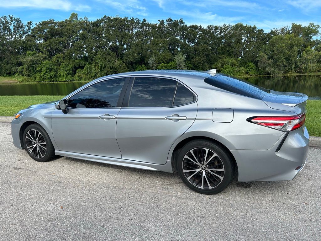Thumbnail: 2020 Toyota Camry - 3