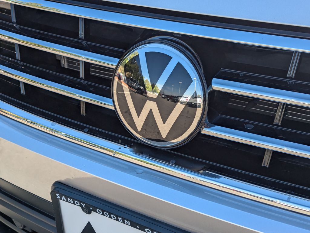 2023 Volkswagen Tiguan 2.0T SE 11