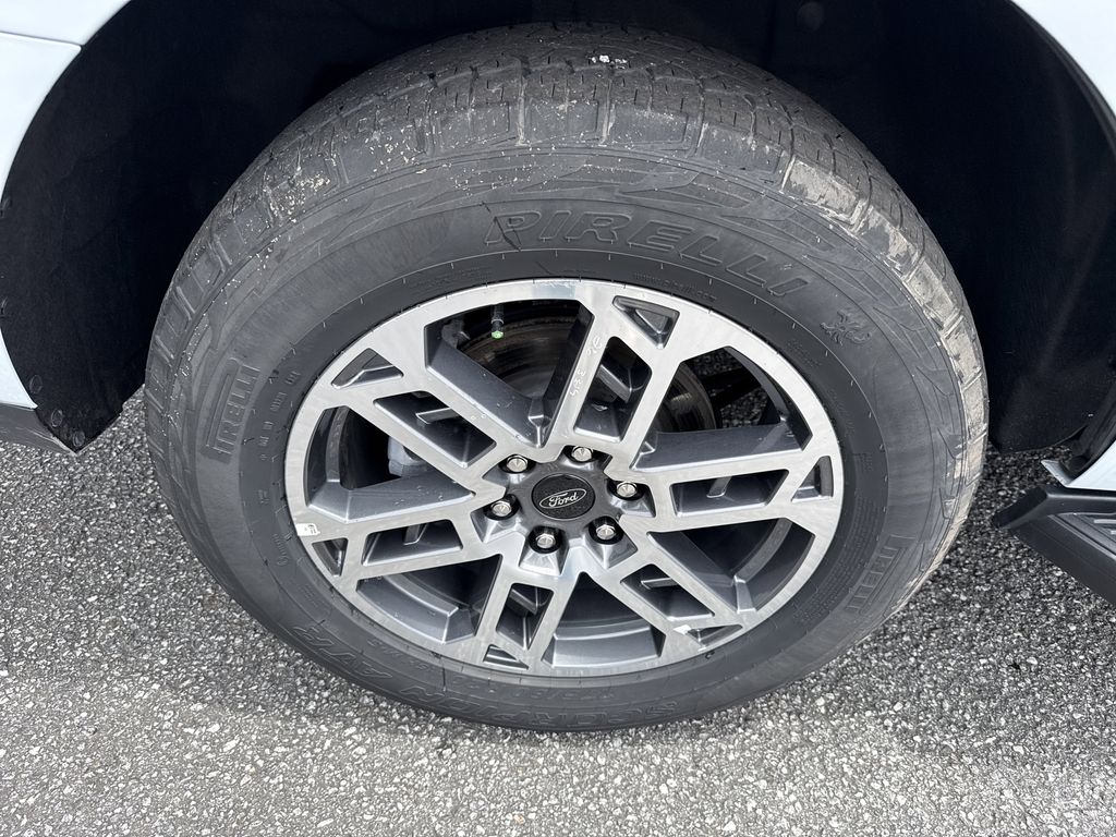 Used 2025 Ford Expedition SUV