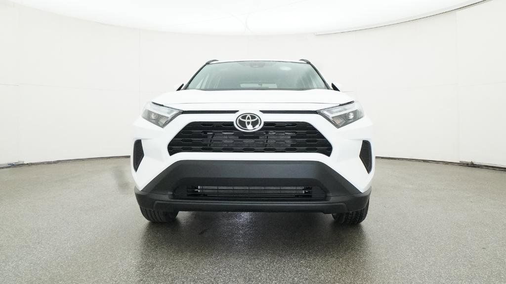 Thumbnail: 2025 Toyota RAV4 - 17