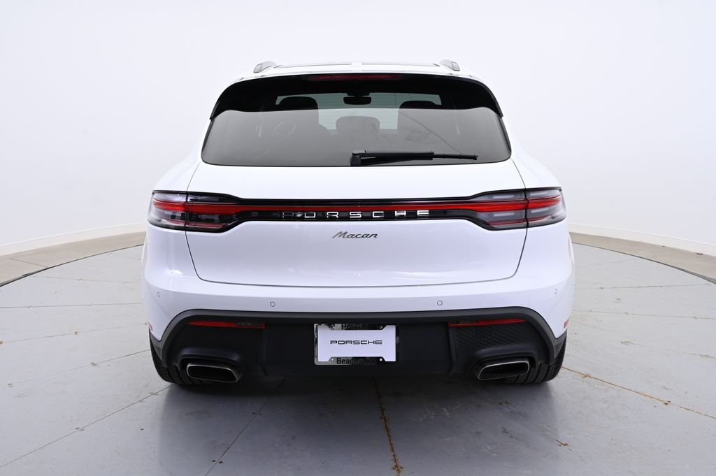 Thumbnail: 2024 Porsche Macan - 6