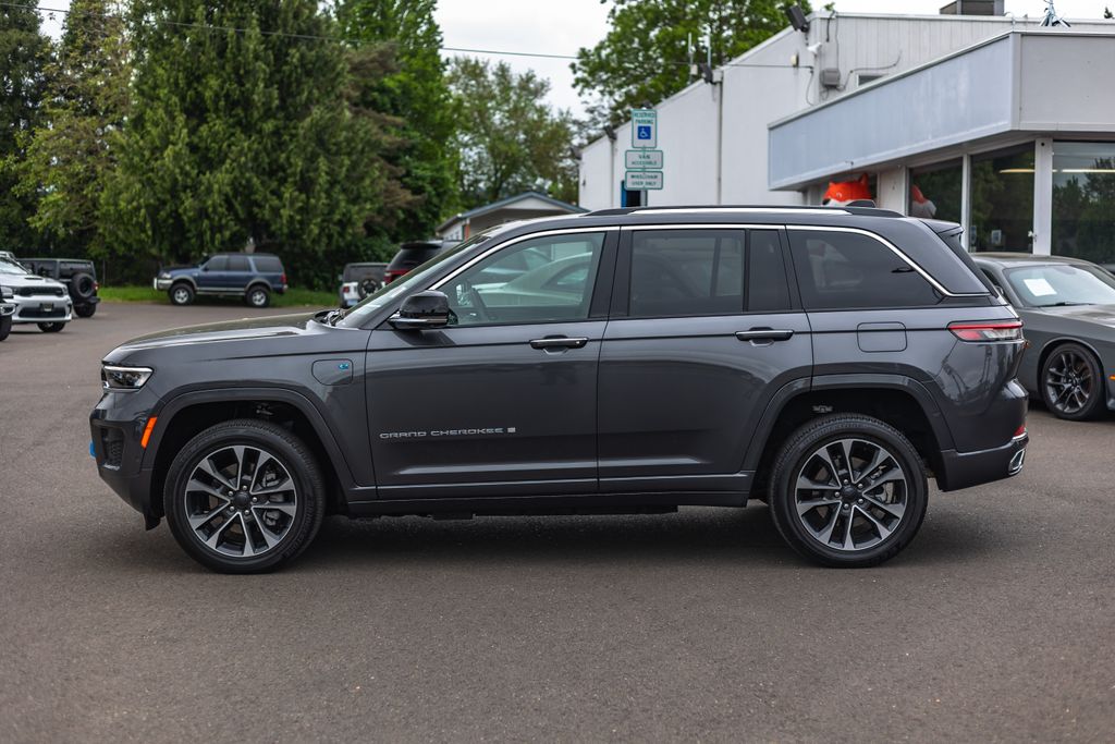 2022 Jeep Grand Cherokee 4xe Overland 4xe thumbnail 12