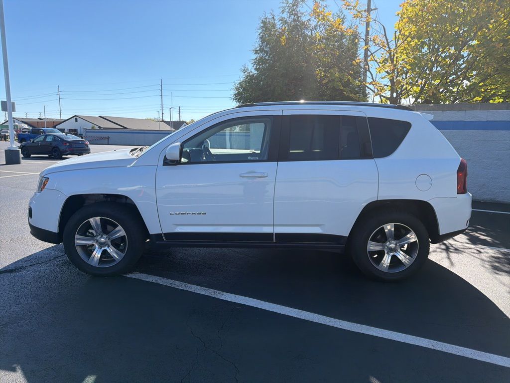 Thumbnail: 2016 Jeep Compass - 2