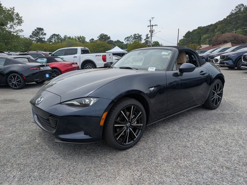 2026 Mazda MX-5 Miata Grand Touring