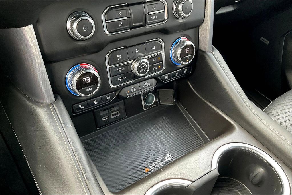 Used 2021 GMC Yukon SLT 4D Sport Utility