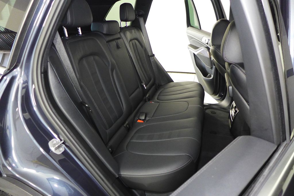 Thumbnail: 2022 BMW X5 - 19