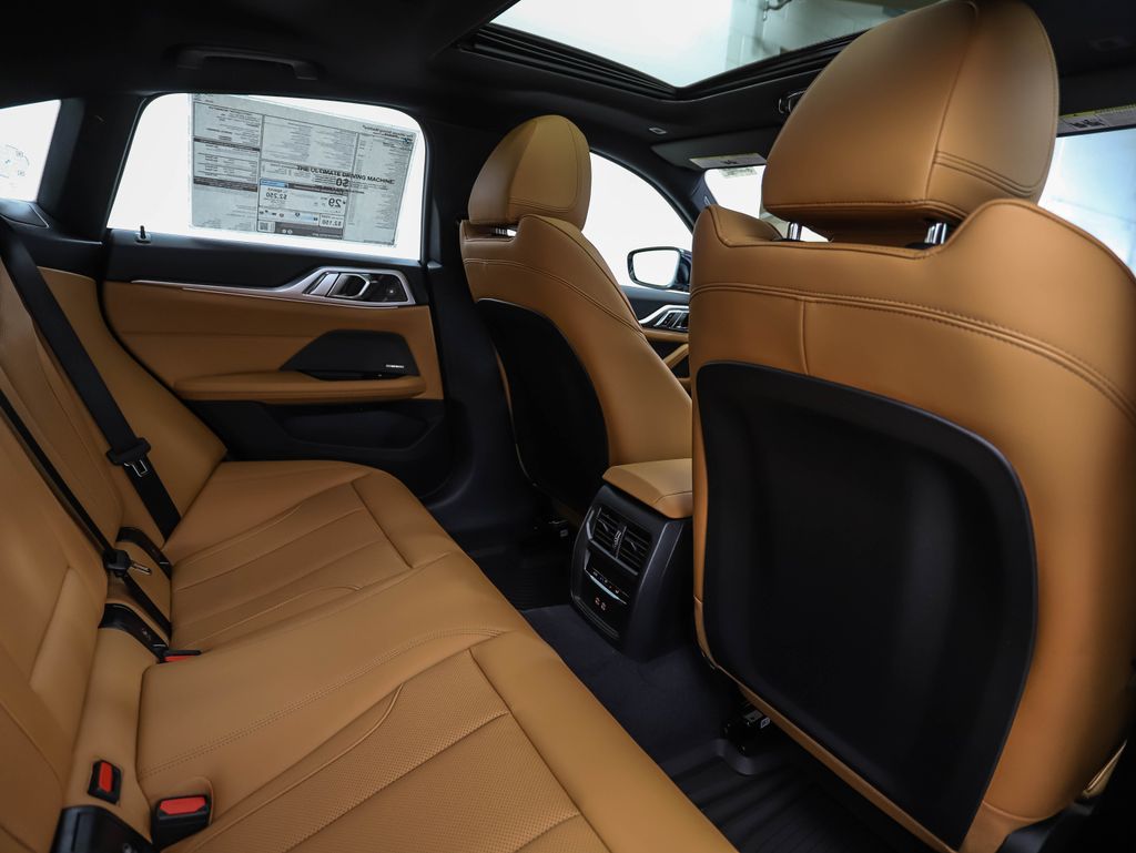 Thumbnail: 2026 BMW 4 Series - 26