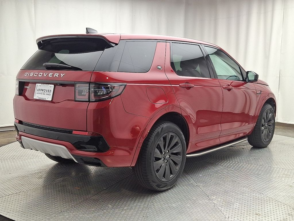 Thumbnail: 2025 Land Rover Discovery Sport - 4