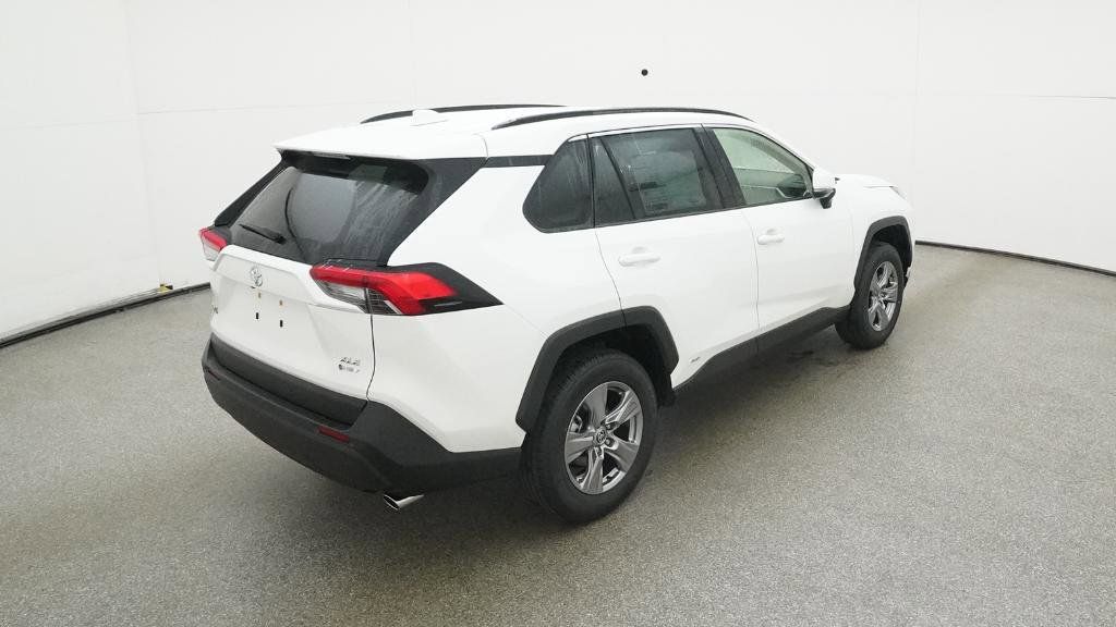 Thumbnail: 2025 Toyota RAV4 - 11