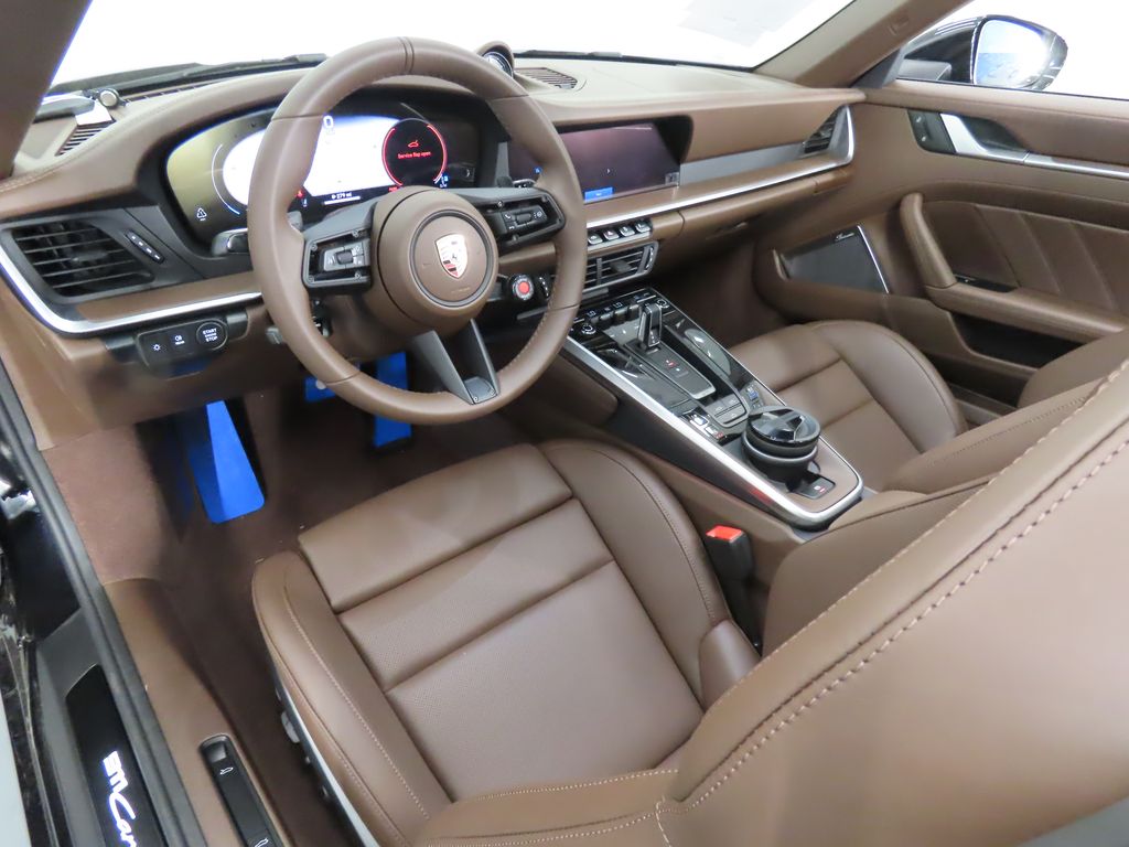 Thumbnail: 2025 Porsche 911 - 4